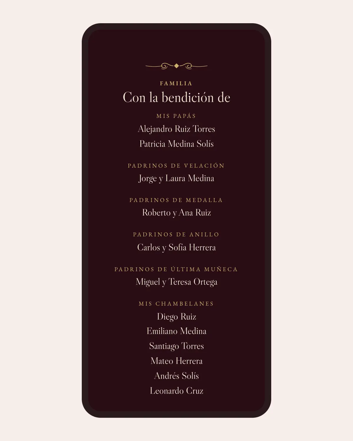 Sección de familia de una invitación de XV años de Llégale con el diseño Barroco en un celular: papás y padrinos de velación, medalla, anillo y última muñeca
